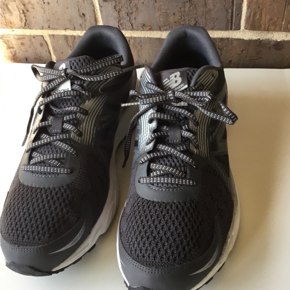 New Balance Black & Gray Mesh Athletic Sneakers